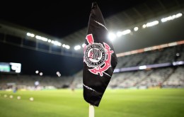 Em mais um passo para a normalização das SAFs, grupo de empresários inicia contatos para negociar compra de grande clube brasileiro. Em mais um passo para a normalização das SAFs, grupo de empresários inicia contatos para negociar compra de grande clube brasileiro.