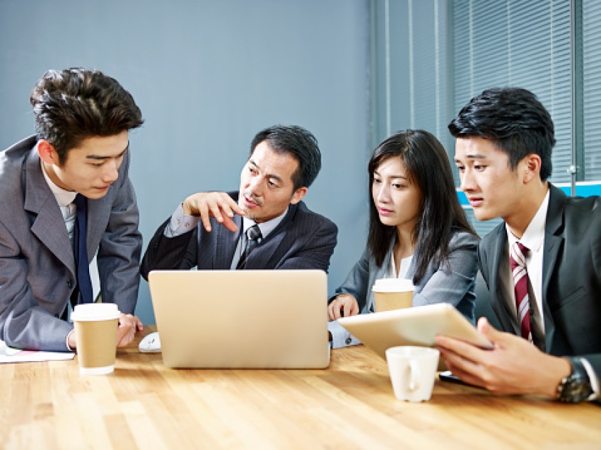 Na contramão do mercado, Samsung implementa carga semanal de 6 dias para seu corpo executivo Na contramão do mercado, Samsung implementa carga semanal de 6 dias para seu corpo executivo